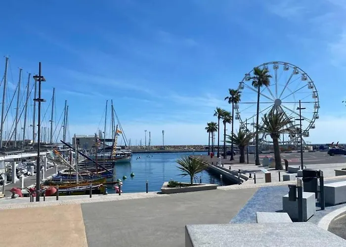 Classe Face En Plein Centre-ville 4mira7 * Canet-en-Roussillon